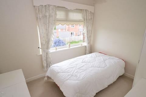 6 Basildene Close, Gilwern, Abergavenny, NP7 0AW