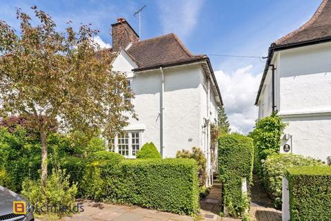 110 Willifield Way, London, NW11 6YG