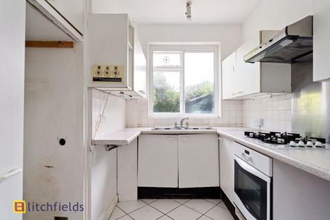 110 Willifield Way, London, NW11 6YG