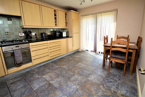 3 bedroom semi-detached house for sale - Lynwood Drive, Mexborough S64