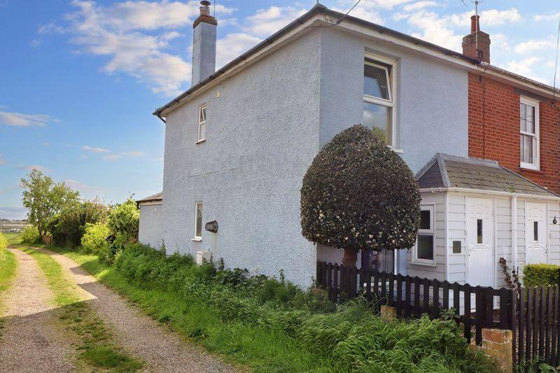 Hurst Green, Brightlingsea, CO7 3 bed house £300,000