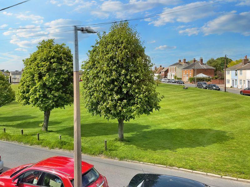 Hurst green