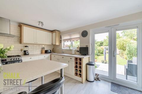 29 Marshalls Drive, Romford, RM1 4JR