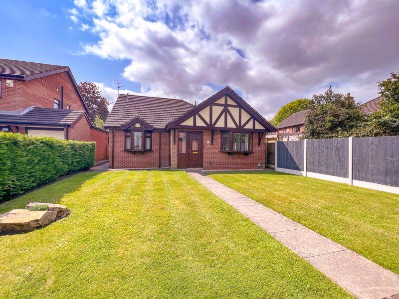 The Parklands, Congleton 3 bed detached bungalow £350,000