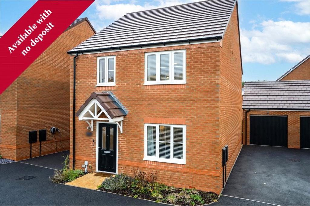19 Ash Way, Lea Castle, Kidderminster 4 bed detached house £1,450 pcm