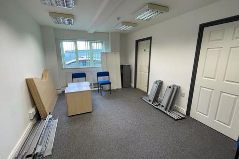 Office to rent - Rhosddu Industrial Estate, Wrexham