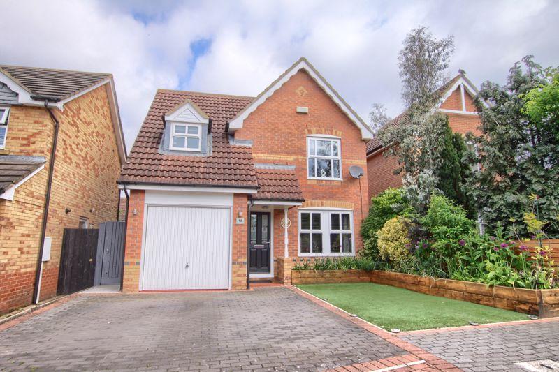 Martinhoe Close, Sober Hall 3 bed detached house £239,995