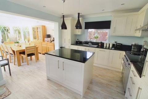 4 bedroom detached house for sale, Wheeler Avenue, Penn HP10