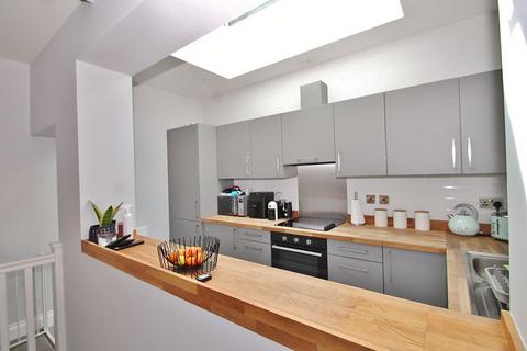 Flat 5, St Michaels House Acre End Close, Eynsham, Witney, OX29 4AE