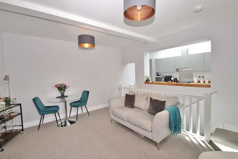 Flat 5, St Michaels House Acre End Close, Eynsham, Witney, OX29 4AE