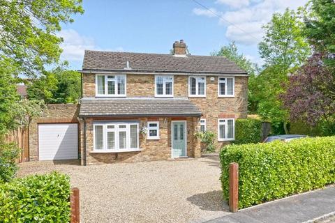 2 Grayburn Close, Chalfont St Giles, HP8 4NZ