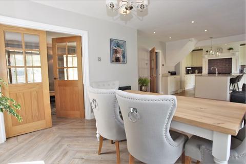 2 Grayburn Close, Chalfont St Giles, HP8 4NZ