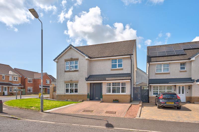 4 Earlswood Way, Irvine, KA11 2FB 4 bed detached villa £245,000
