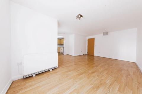 2 bedroom apartment to rent, Manning Gardens, Croydon