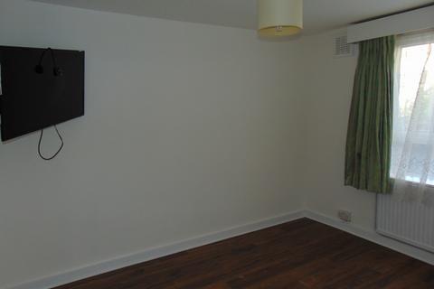 87 Devonshire Road, London, E16 3NL