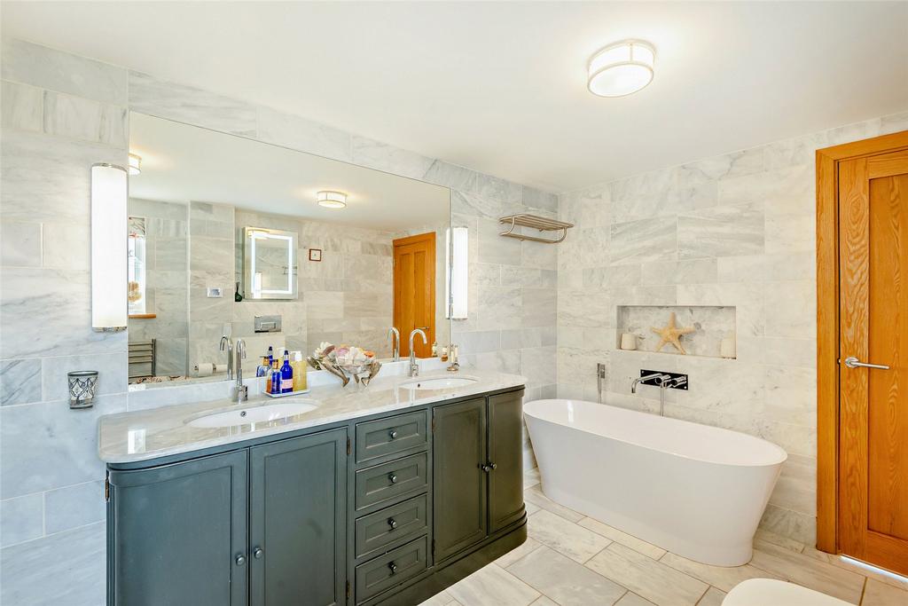 Ensuite