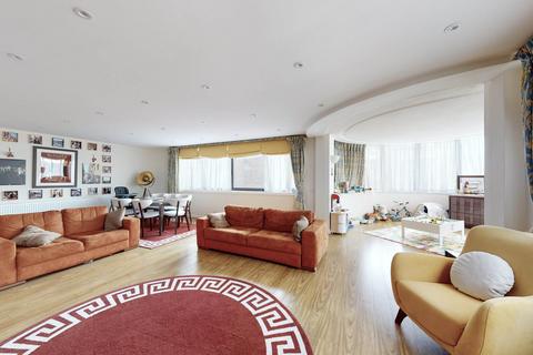 3 bedroom apartment to rent, The Terraces, Queens Terrace, St Johns Wood, London, NW8