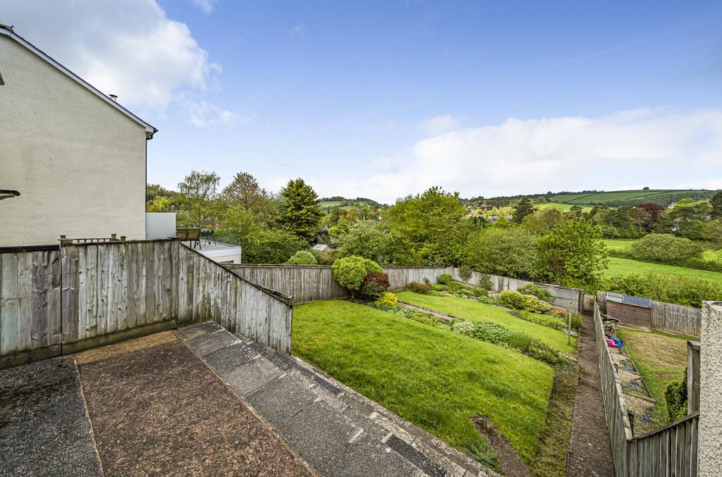 Ford Road, Bampton, Tiverton, Devon, EX16 2 bed terraced house for sale