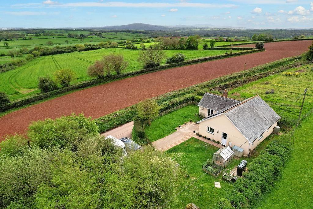 Four Corners, North Tawton 3 bed detached bungalow for sale £450,000