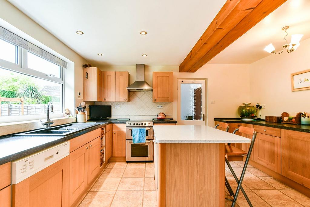 Strensall Road, Earswick, York, YO32 5 bed detached house for sale £