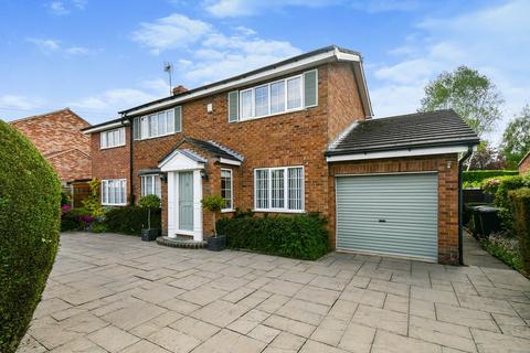 5 bedroom detached house for sale, Strensall Road, Earswick, York, YO32