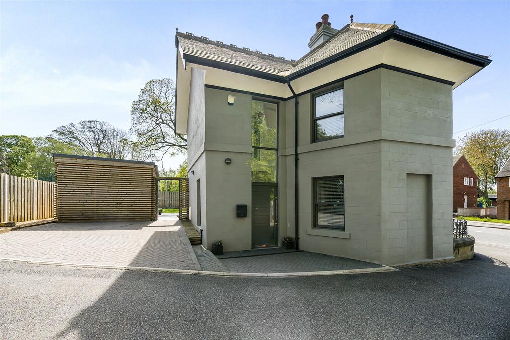 The Lodge, Lidgett Lane, Leeds, West Yorkshire 3 bed detached house for