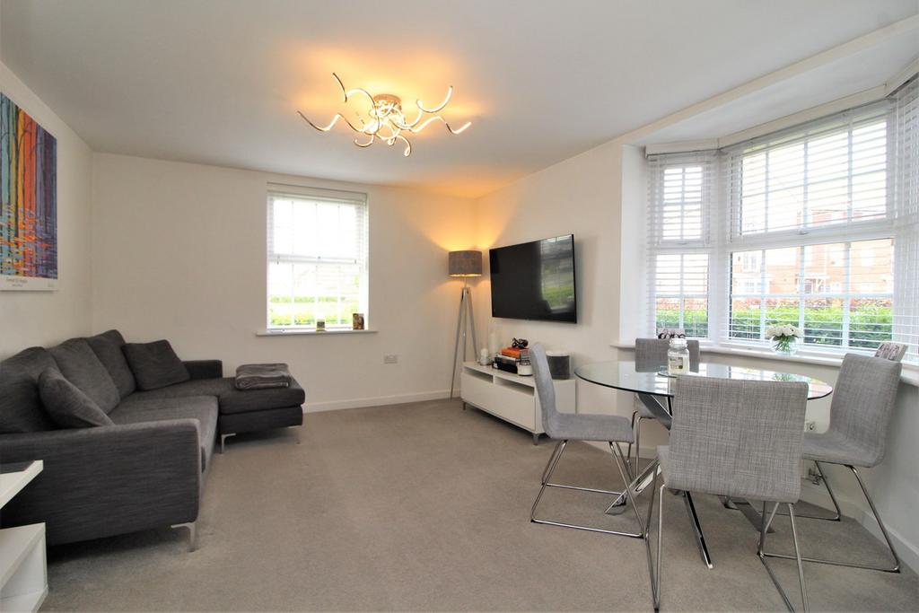 Cicero Crescent, Fairfields, Milton Keynes, MK11 2 bed apartment for