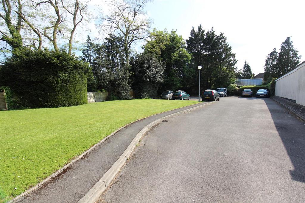 St. Denys Road, Southampton 1 bed apartment £775 pcm (£179 pw)