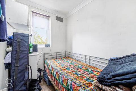 106 Cuckoo Avenue, London, W7 1BN