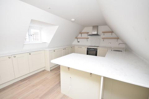 2 bedroom flat for sale, West Street, Farnham, Surrey, GU9