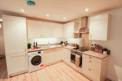 2 bedroom terraced house to rent, Times Square, Duke Street