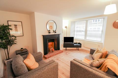 2 bedroom terraced house to rent, Times Square, Duke Street