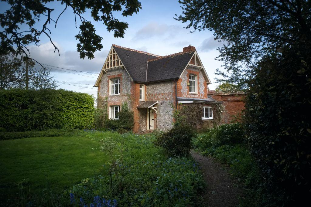 Garden Cottage, Farringdon, Exeter, EX5 4 bed detached house for sale