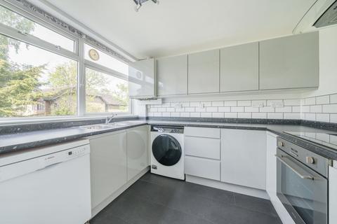 3 bedroom maisonette to rent, Copenhagen Way, Walton On Thames, KT12