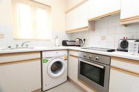 1 bedroom flat to rent, 52 Duarte Place  ,Chafford Hundred , grays , RM16