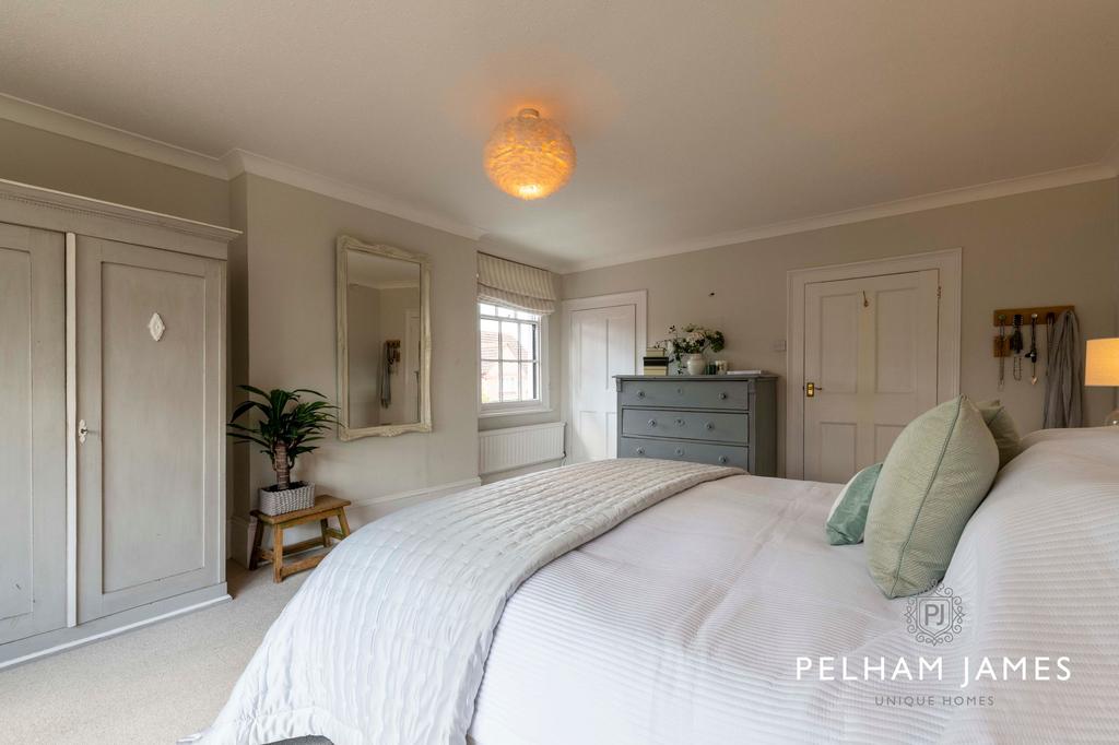 Principal Bedroom, West Cottage, Bourne