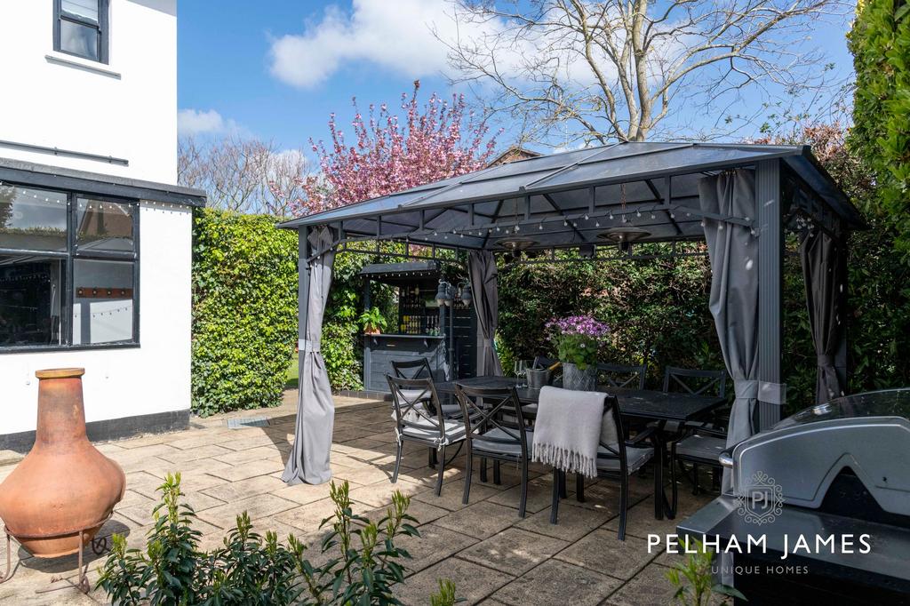 Garden Terrace, West Cottage, Bourne