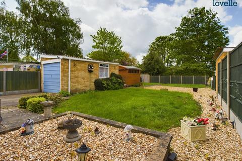 3 bedroom detached bungalow for sale, Rase Close, Middle Rasen, LN8