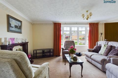 1 Rase Close, Middle Rasen, Market Rasen, LN8 3UF