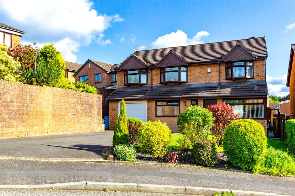 Highfield Drive, Royton, Oldham, Greater Manchester, OL2 4 bed detached