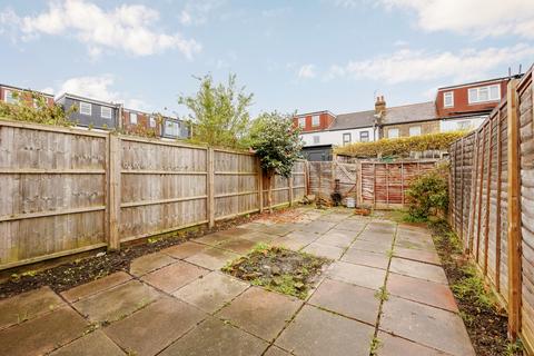 18 Chesham Terrace, London, W13 9HX