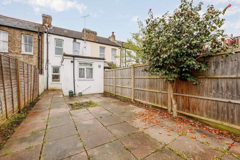 18 Chesham Terrace, London, W13 9HX