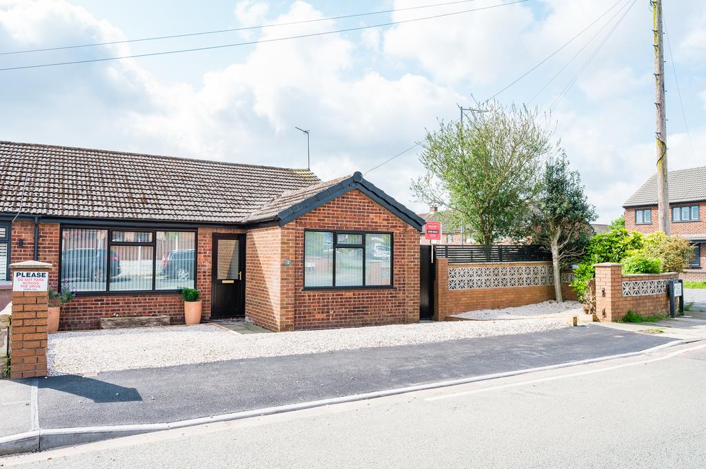 Paisley Avenue, Blackbrook, St Helens, WA11 3 bed bungalow for sale £
