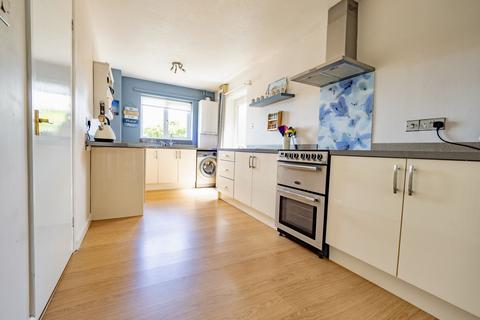 5 Cousens Close, Dawlish, EX7 9TE
