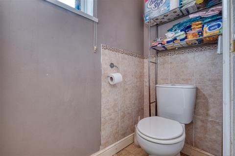 122 Exhall Close, Church Hill, Redditch, B98 9HZ