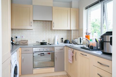 2 bedroom apartment to rent, Farthing Close, Watford, Hertfordshire, WD18
