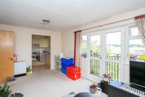 2 bedroom apartment to rent, Farthing Close, Watford, Hertfordshire, WD18