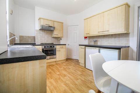 undefined, BILLS INCLUDED - Rider Road, Woodhouse, Leeds, LS6