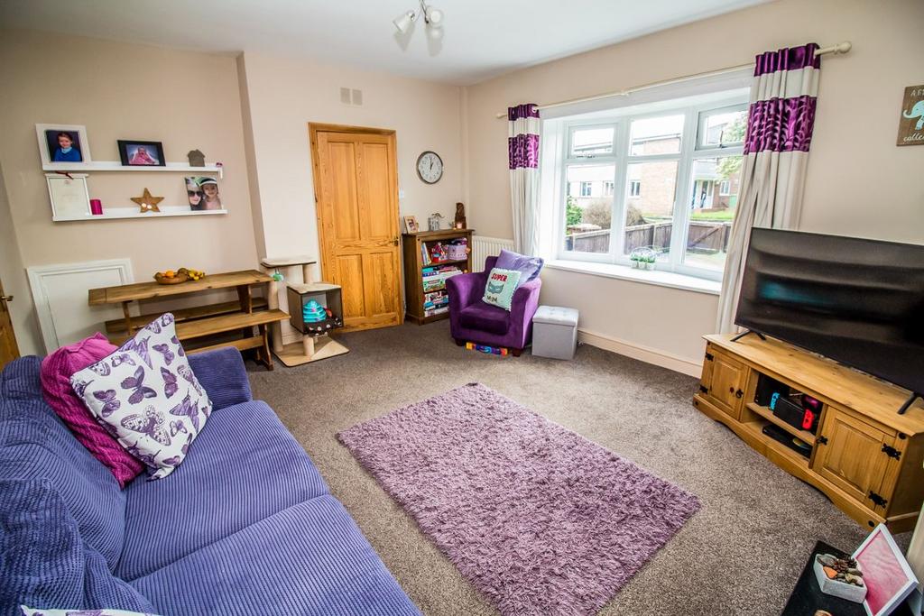 Lounge 2