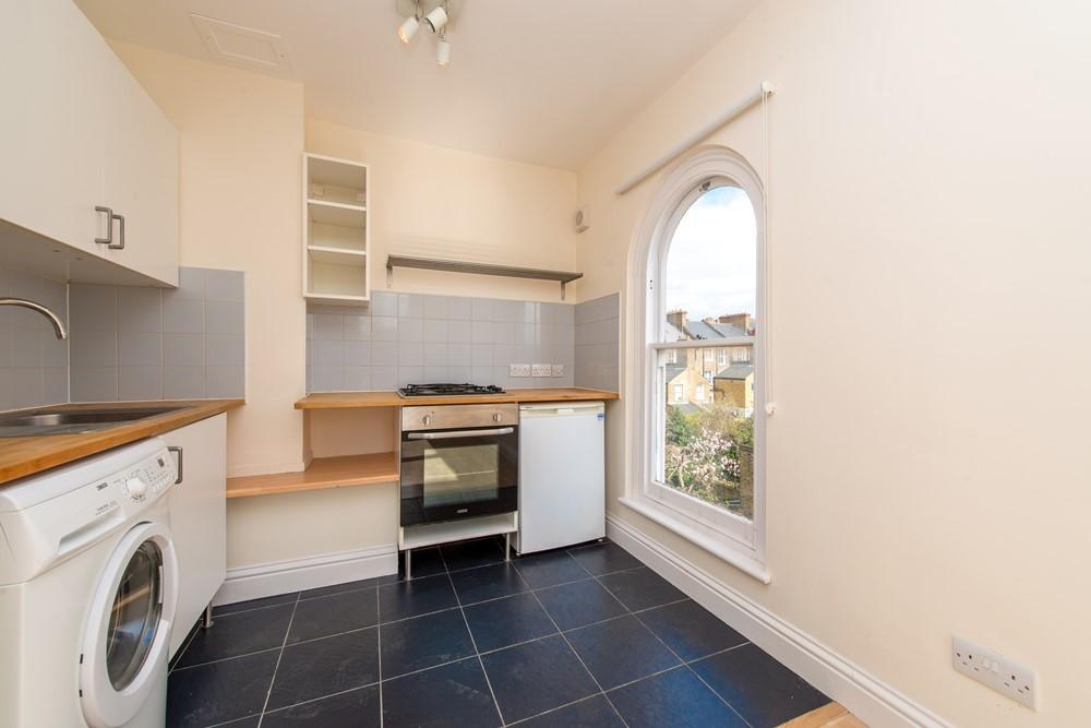 Kitchen (Main)
